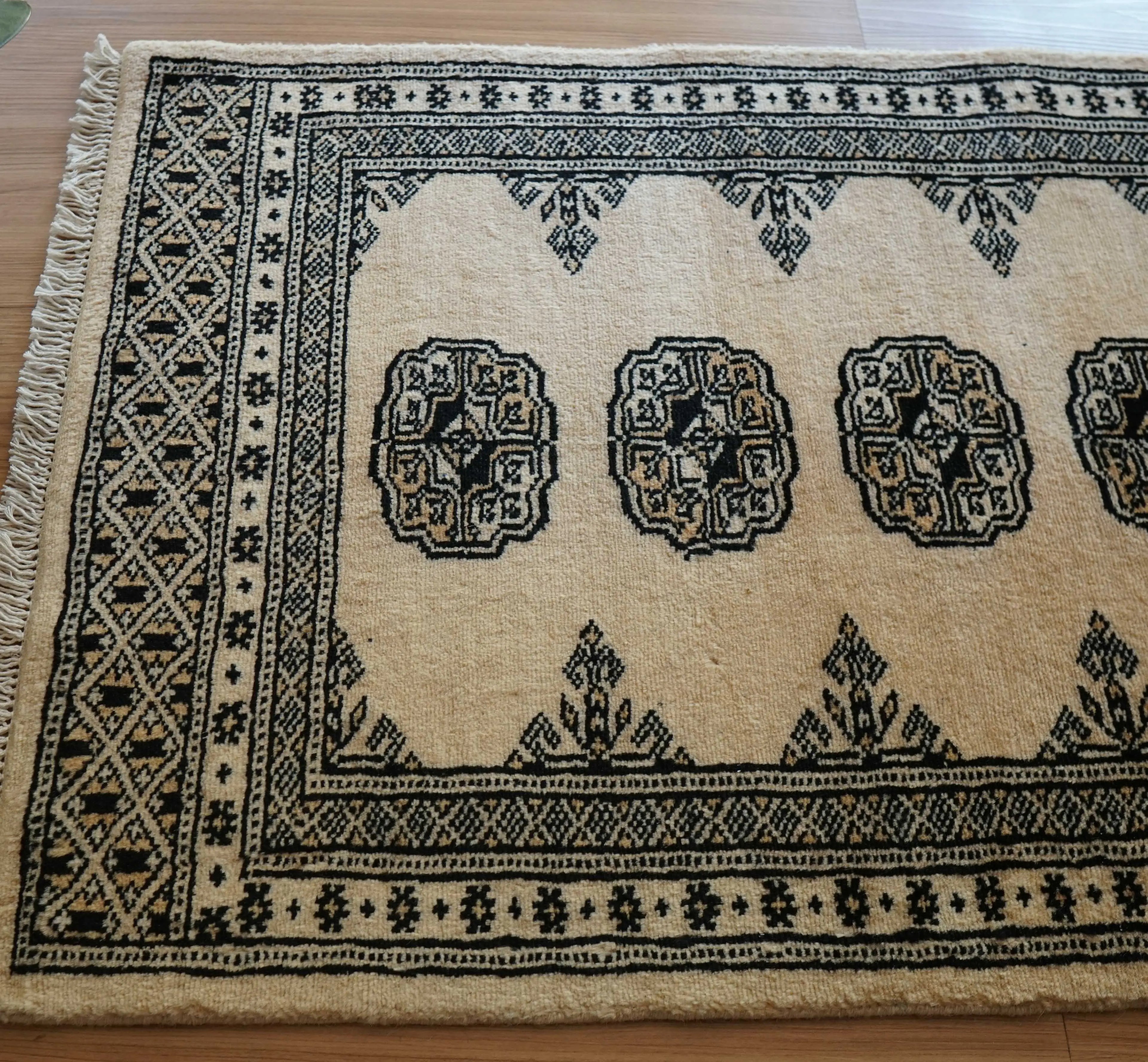 Pakistan rug No.526LH RUG ATELIER.co